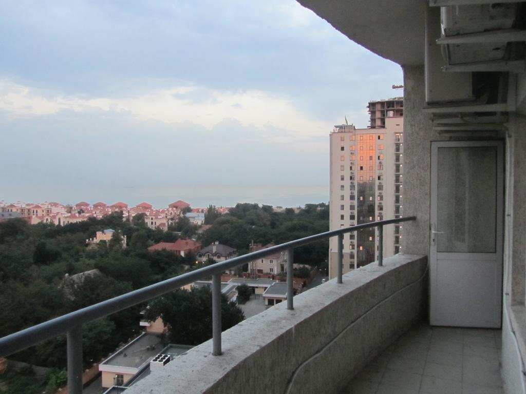Apartments On Henuezskaya 5 Odesa Exterior foto